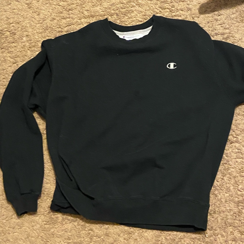 Black Champion Pull-Over Sweater. Condition 9.5/10